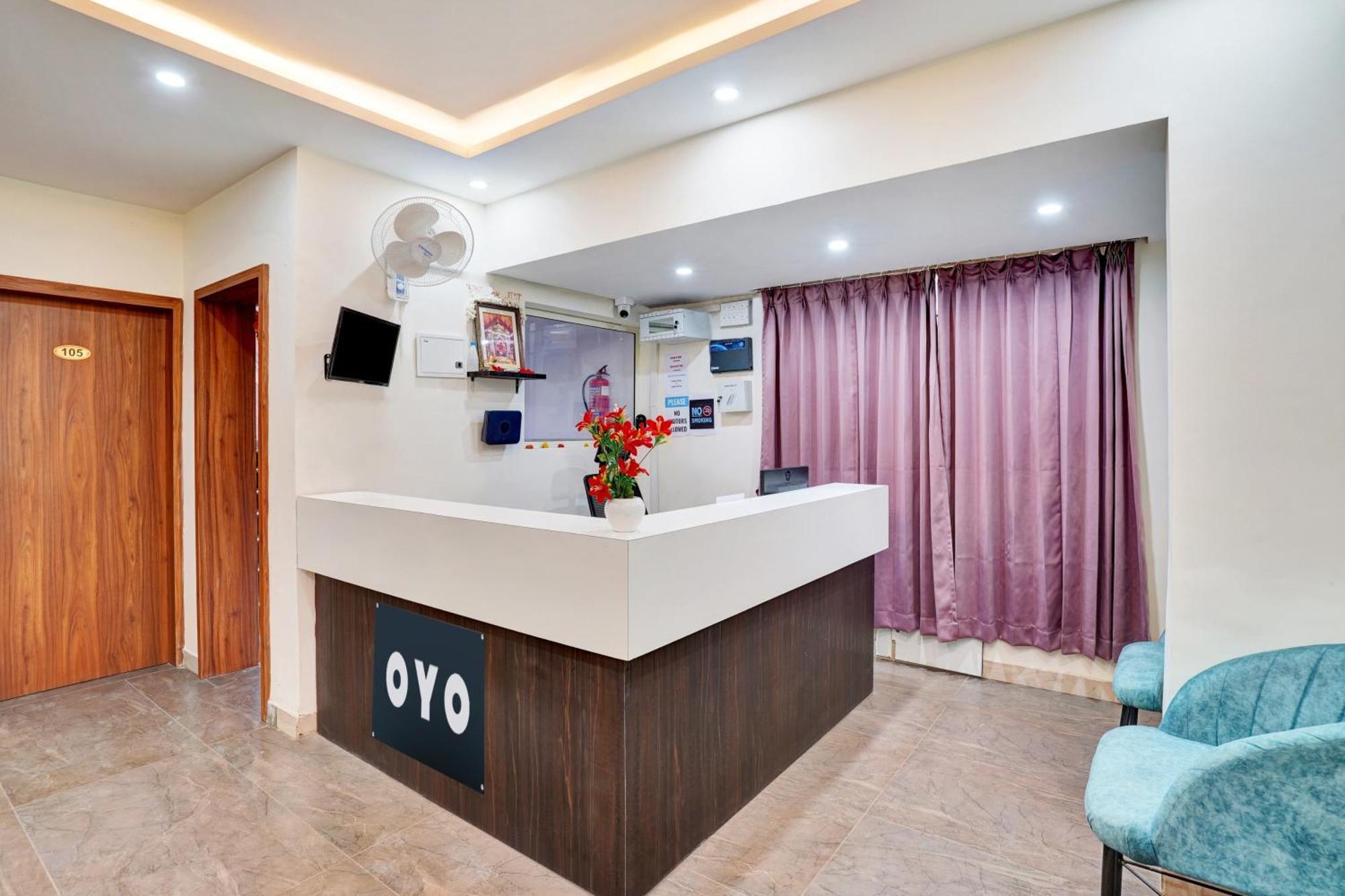 Hotel O Gayathri Metro Deluxe Bangalore Exterior photo